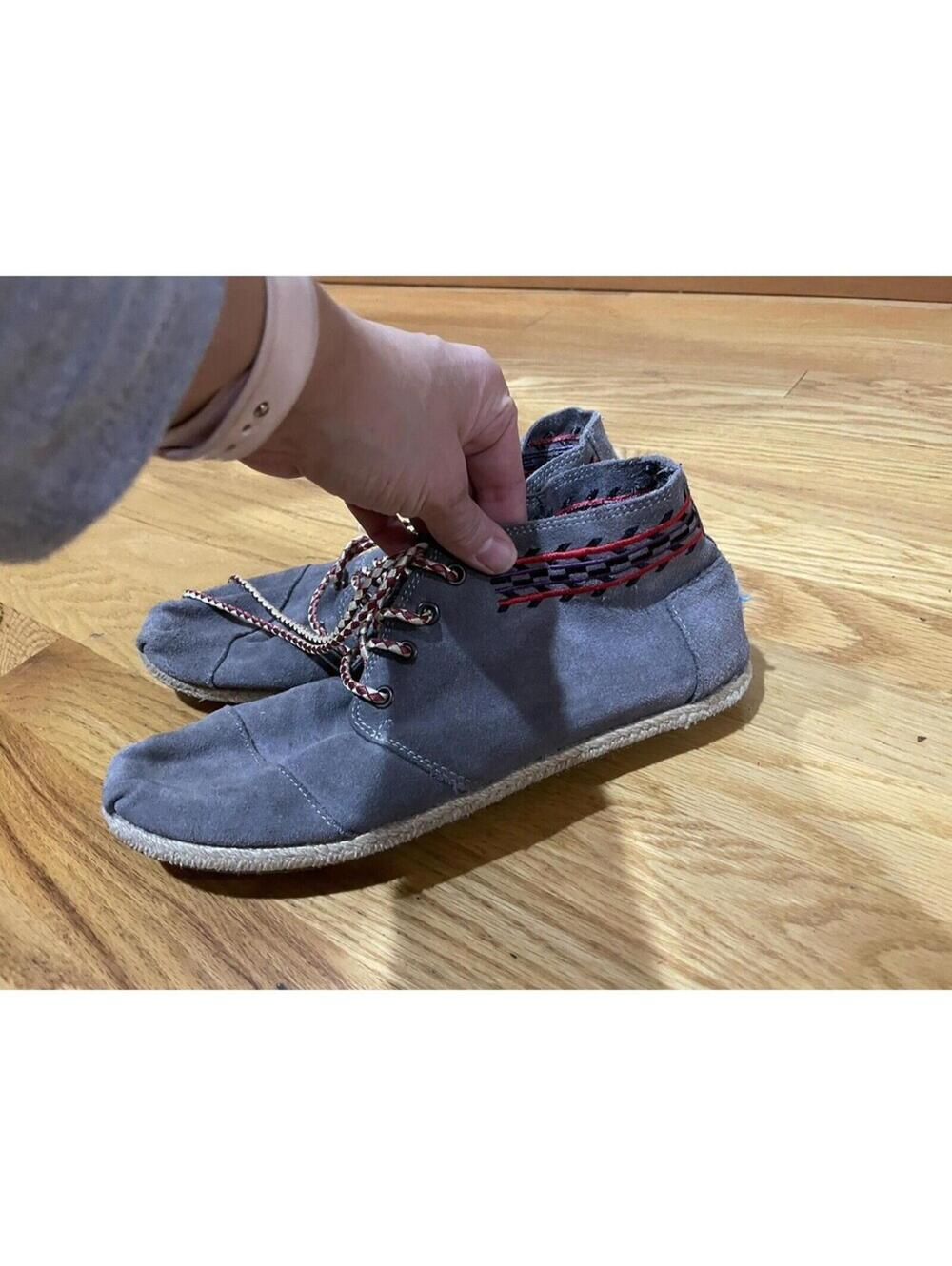 Women’s Toms Booties Size 10 Grey Light Summer Shoes flats
